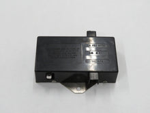 Laden Sie das Bild in den Galerie-Viewer, Range Rover Classic Radio Antennenverstärker LRPRC5772