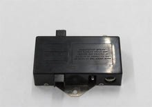 Laden Sie das Bild in den Galerie-Viewer, Range Rover Classic Radio Antennenverstärker LRPRC5772