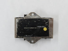 Laden Sie das Bild in den Galerie-Viewer, Range Rover Classic Radio Antennenverstärker LRPRC5772