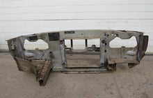Laden Sie das Bild in den Galerie-Viewer, BMW E12 Frontblech Frontmaske Schlossträger
