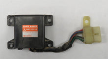 Laden Sie das Bild in den Galerie-Viewer, Mitsubishi Pajero Montero L040 Relais elektrische Fensterheber MB285880
