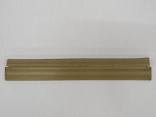 Laden Sie das Bild in den Galerie-Viewer, Mercedes Benz W124 1.Serie Einstiegsleiste hinten rechts beige