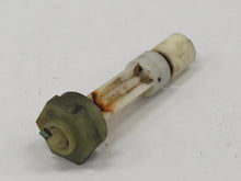 Laden Sie das Bild in den Galerie-Viewer, Porsche 928S S4 GT Sensor Vorratsschalter Behälter Wischwasser 92864150101