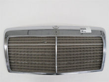 Laden Sie das Bild in den Galerie-Viewer, Mercedes Benz W124 Kühlergrill Frontgrill  1248880223