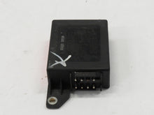 Laden Sie das Bild in den Galerie-Viewer, Mercedes Benz W124 Crash Sensor Steuergerät Gurtstraffer 0038200710