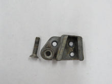 Laden Sie das Bild in den Galerie-Viewer, BMW Neue Klasse 1600 1800 2000 Türführung Türschloss Schlossführung Vorn links