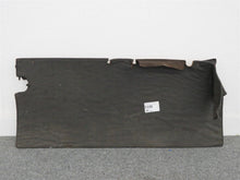 Laden Sie das Bild in den Galerie-Viewer, Rover P5 Mark II 3.0 Abdeckung Verkleidung Tank im Kofferraum