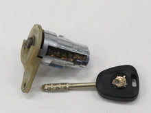 Laden Sie das Bild in den Galerie-Viewer, Jaguar X100 XKR XK8 Türschloss mit Schlüssel LHD door lock barrel HJD7251AA