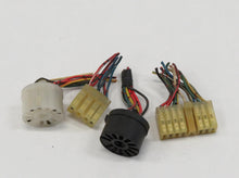 Laden Sie das Bild in den Galerie-Viewer, Subaru L-Serie Leone 1800 Konvolut Stecker Tacho Kombiinstrument