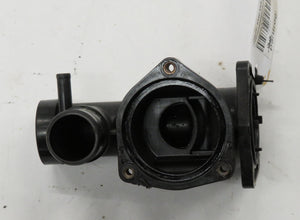 Jaguar X100 XK8 4.0 Thermostatgehäuse Thermostat housing AJ82217