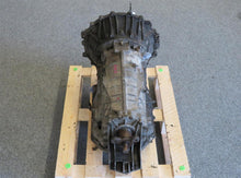 Laden Sie das Bild in den Galerie-Viewer, Jaguar X100 XKR 4.0 Automatic gearbox assembly Automatikgetriebe NNC4400CEE