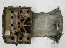 Laden Sie das Bild in den Galerie-Viewer, Jaguar X100 XK8 4.0 Ölwanne Gehäuse Oil Sump Body AJ82247