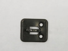 Laden Sie das Bild in den Galerie-Viewer, Mercedes Benz W124 Handschuhfach Deckel Haken Schloss