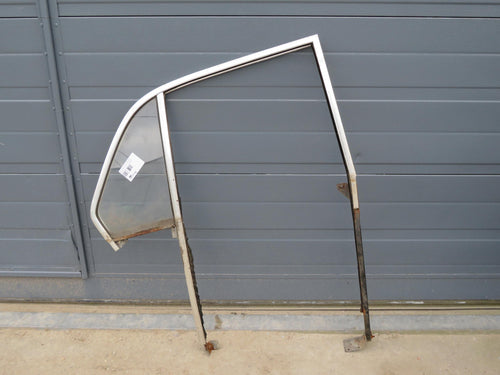 BMW Neue Klasse 1800 2000 Fensterführung Chromrahmen Dreiecksfenster hinten rechts