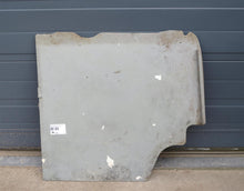 Laden Sie das Bild in den Galerie-Viewer, BMW Neue Klasse 1500 1600 1800 2000 Kofferraumverkleidung Kofferraumboden links