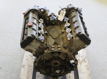 Laden Sie das Bild in den Galerie-Viewer, Jaguar X100 XK8 4.0 V8 Motor Engine