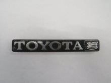 Laden Sie das Bild in den Galerie-Viewer, Toyota Celica TA4 RA4 (78-82) Symbol Emblem TOYOTA Heckklappe hinten