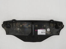 Laden Sie das Bild in den Galerie-Viewer, Jaguar X100 Series XK8 Cabrio Abdeckung Wasserkasten GLA8874AF