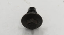 Laden Sie das Bild in den Galerie-Viewer, Jaguar X100 XK8 4.0 Ölablassschraube Ölwanne Drain plug AJ83017