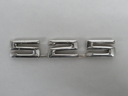 BMW E12 Schriftzug Emblem hinten 