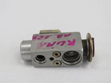 Laden Sie das Bild in den Galerie-Viewer, Mercedes Benz W124 Expansionsventil Klimaanlage