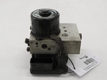 Laden Sie das Bild in den Galerie-Viewer, Jaguar X100 Series XK8 ABS TCS Hydraulikblock Steuergerät Pumpe LNC2210AD
