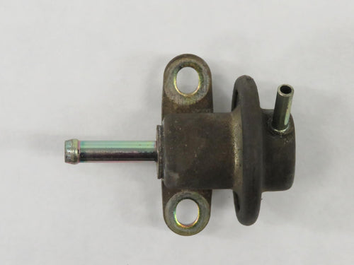 Toyota Celica T18 1.6 STi Kraftstoffdruckregler 23280-16120