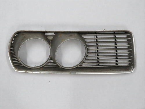 BMW E3 Grill Kühlergrill Ziergitter vorn rechts silber 51131811484