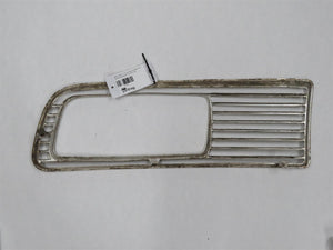BMW 2000 Ti TiLux Neue Klasse Grill Scheinwerfergrill vorne links