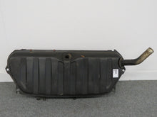 Laden Sie das Bild in den Galerie-Viewer, Mercedes Benz W124 Limousine Kraftstofftank Tank Diesel