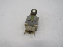 Laden Sie das Bild in den Galerie-Viewer, Mazda RX-7 FC (85-91) Relais BO92