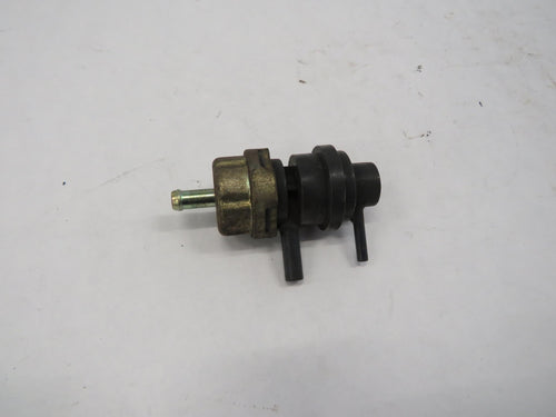 Subaru L-Serie Leone L1800 Ventil Unterdruck Unterdruckventil 16106AA010