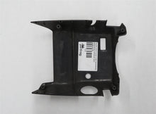 Laden Sie das Bild in den Galerie-Viewer, Toyota Land Cruiser HJ60 Verkleidung Abdeckung Lenksäule oben 45286-60130