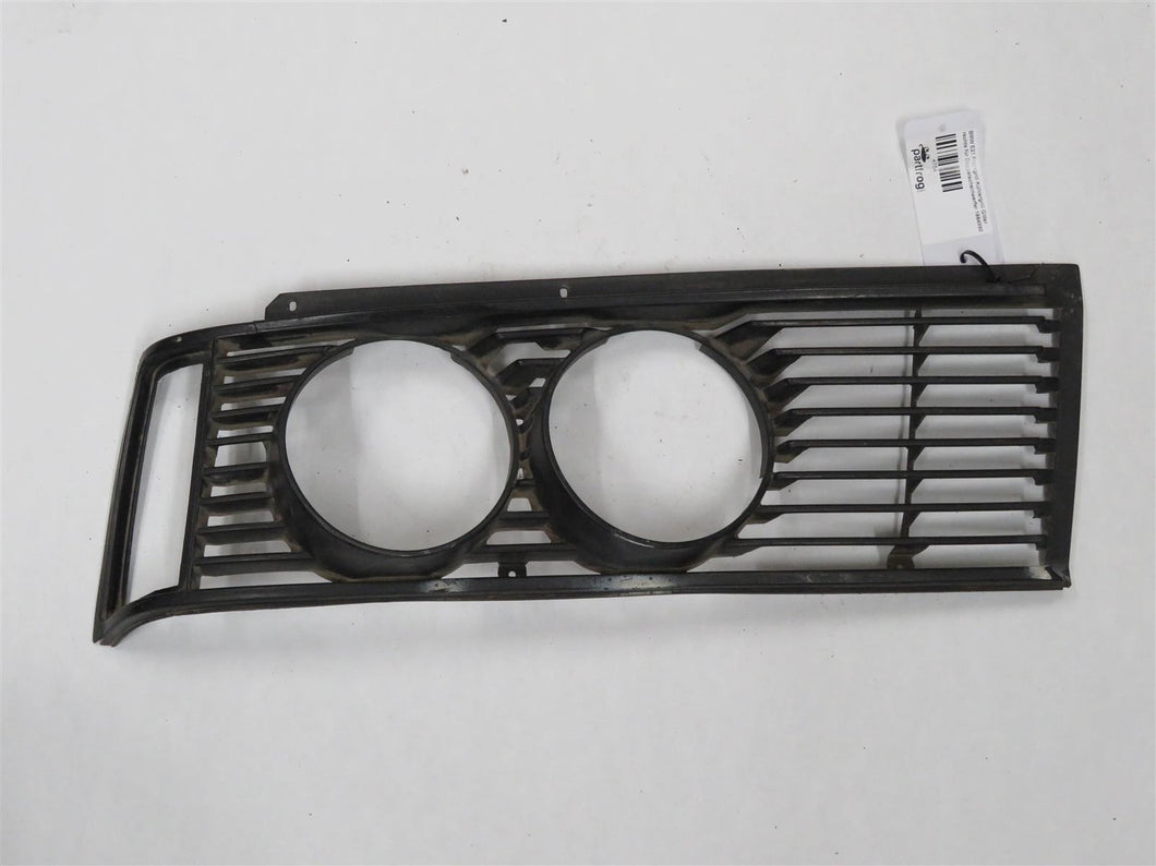 BMW E21 Frontgrill Kühlergrill Gitter rechts für Doppelscheinwerfer 1884990