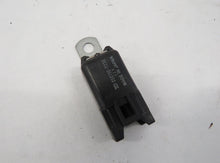 Laden Sie das Bild in den Galerie-Viewer, Mazda RX-7 FC (85-91) Relais 056700-7330