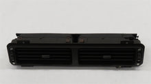 Laden Sie das Bild in den Galerie-Viewer, Jaguar X100 XKR XK8 Luftdüse Luftauslass mitte oben Armaturenbrett