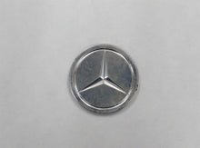 Laden Sie das Bild in den Galerie-Viewer, Mercedes Benz W124 Lenkradstern Stern im Lenkrad Emblem Plakette