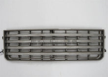 Laden Sie das Bild in den Galerie-Viewer, Toyota Land Cruiser HJ60 Grill Kühlergrill vorn