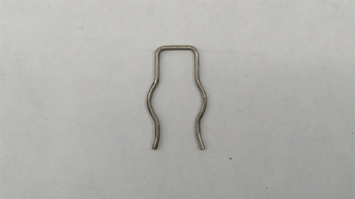 Jaguar X100 XKR 4.0 Klammer Einspritzdüse Fuel injector clip AJ81060