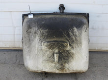 Laden Sie das Bild in den Galerie-Viewer, Simca 1301 1501 Special Tank Kraftstofftank Benzintank