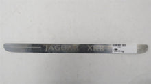 Laden Sie das Bild in den Galerie-Viewer, Jaguar X100 XKR XK8 Abdeckung Einstiegsleiste Schweller links oder rechts