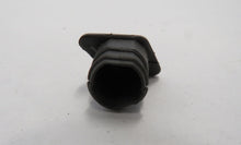 Laden Sie das Bild in den Galerie-Viewer, Mazda RX-7 FC (85-91) Abdeckung Schraube Türgriff innen Tür vorn links