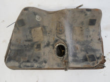 Laden Sie das Bild in den Galerie-Viewer, Toyota Celica T18 Tank Kraftstofftank Benzintank