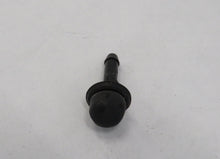 Laden Sie das Bild in den Galerie-Viewer, Mazda RX-7 FC (85-91) Waschdüse vorn Motorhaube