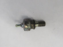 Laden Sie das Bild in den Galerie-Viewer, Mazda RX-7 FC (85-91) Ölpumpe Einspritzdüse Öl Einspritzventil kurz