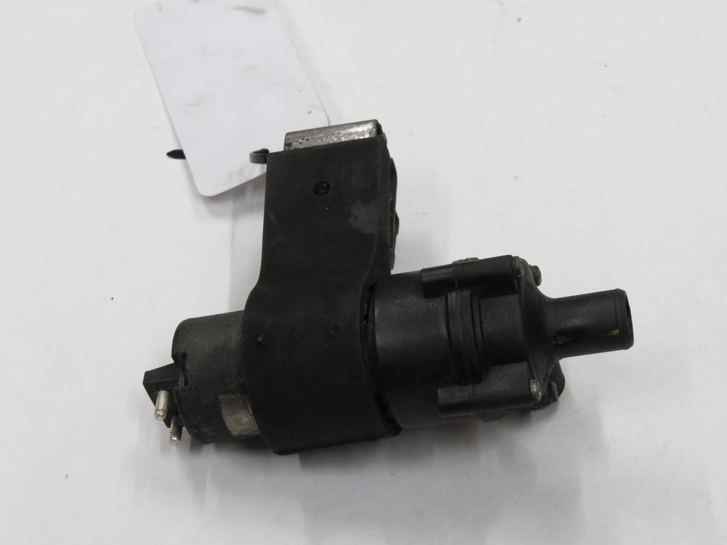 Mercedes Benz W124 Zusatzwasserpumpe Wasserpumpe 1248302214