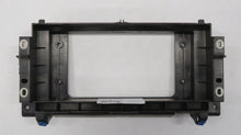 Laden Sie das Bild in den Galerie-Viewer, Range Rover III L322 Rahmen Halterung Display Monitor FGS500160