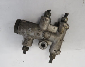 Mazda RX-7 FC (85-91) Verteiler Bremsleitung Bremskraftregler vorn