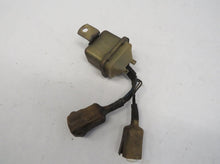 Laden Sie das Bild in den Galerie-Viewer, Mazda RX-7 FC (85-91) Relais Kraftstoffpumpe 061000-0970