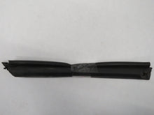 Laden Sie das Bild in den Galerie-Viewer, Jaguar X100 XKR XK8 Cabrio Dichtung Dach oben rechts Hood frame seal HJB7782AA